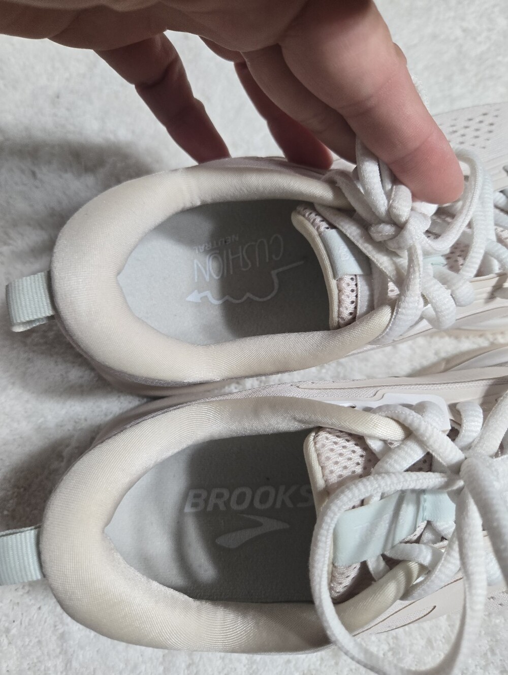 Brooks Women’s Trace 3 Road Running Sneakers Sz 7.5 Medium B Tan - Picture 11 of 14